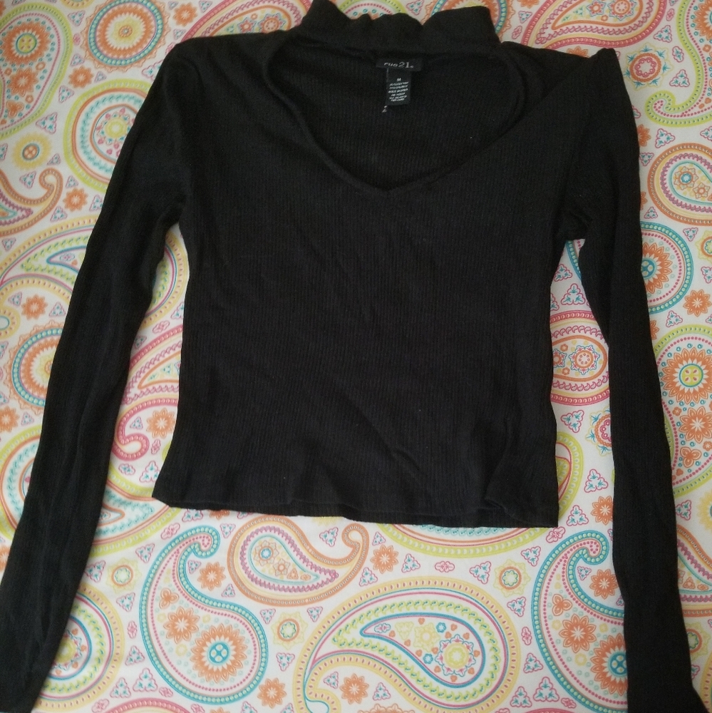 Forever 21 peekaboo tops